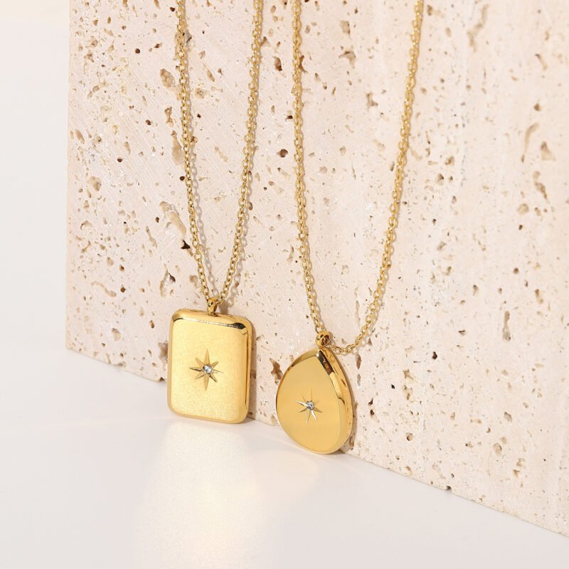 Classic Gold Dip Necklace