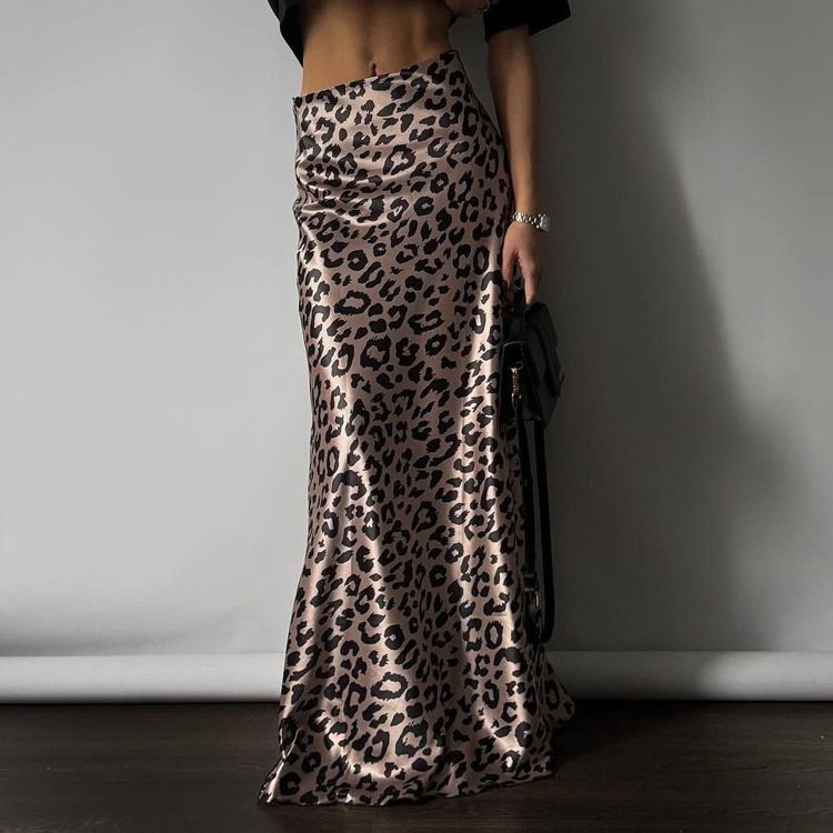 Satin Draping Leopard Print Skirt