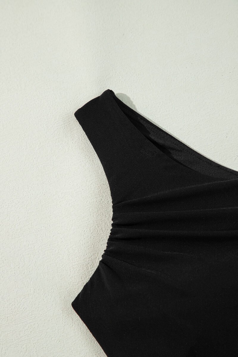 One Shoulder Bikini Top and Skirts Set - Image 9