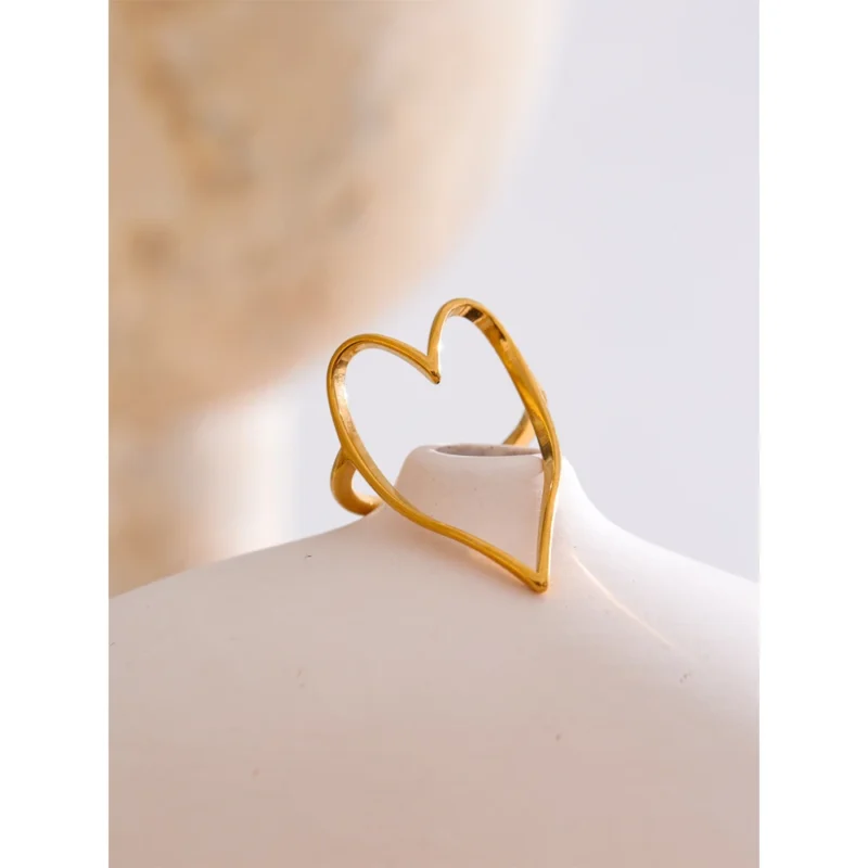 Heart of Gold Ring - Image 5