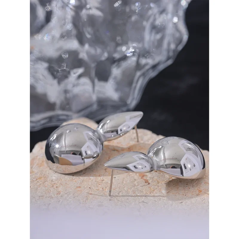 Luna Drip Earrings - Image 4
