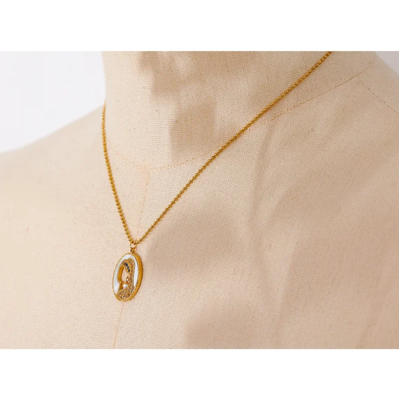 Gilr With the Pearl Necklace - Image 3