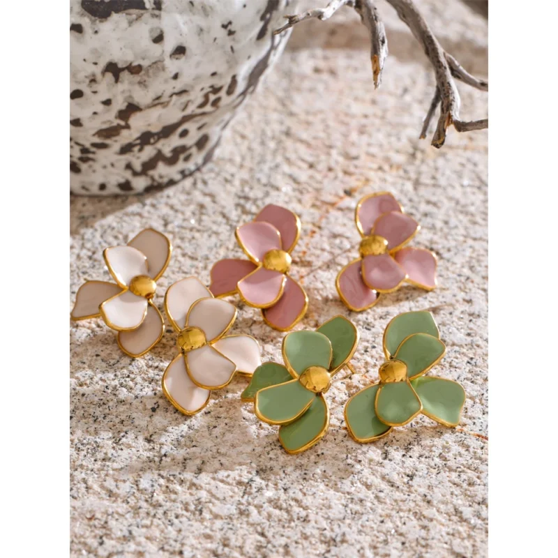 Cosmo Daisy Earrings - Image 2