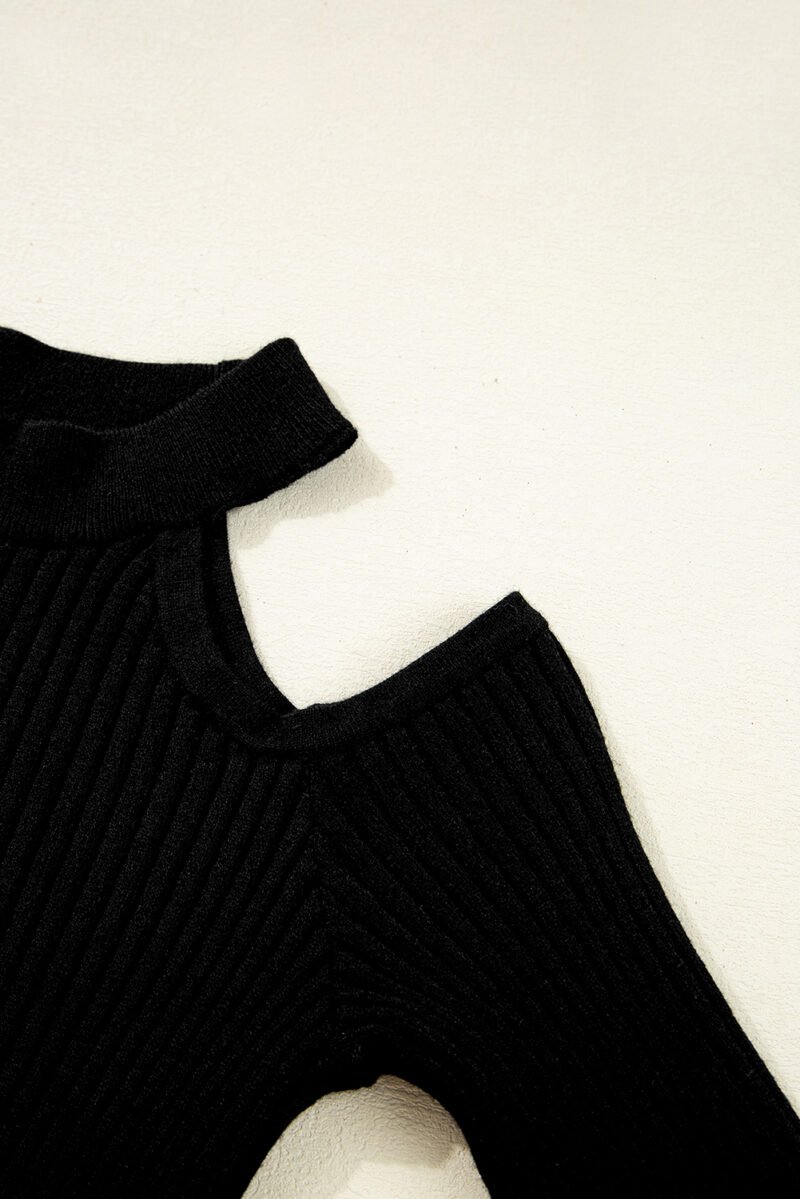 Solstice Garden Choker Sweater - Image 8