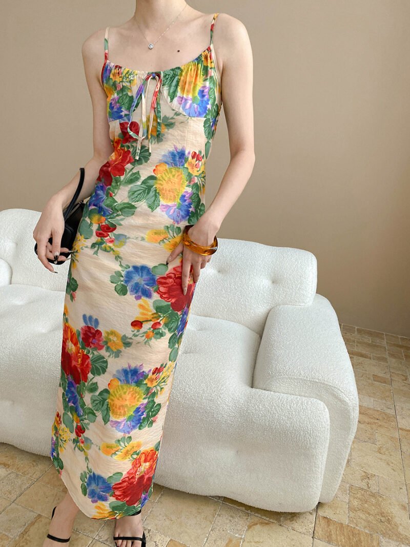 Granny's Wallpaper Dress - Image 3