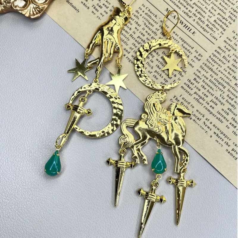 Pull Your Card Earrings - Image 4