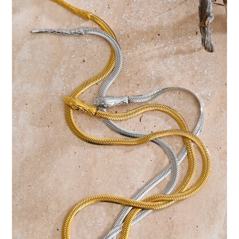 Eves Apple Necklace - Image 5