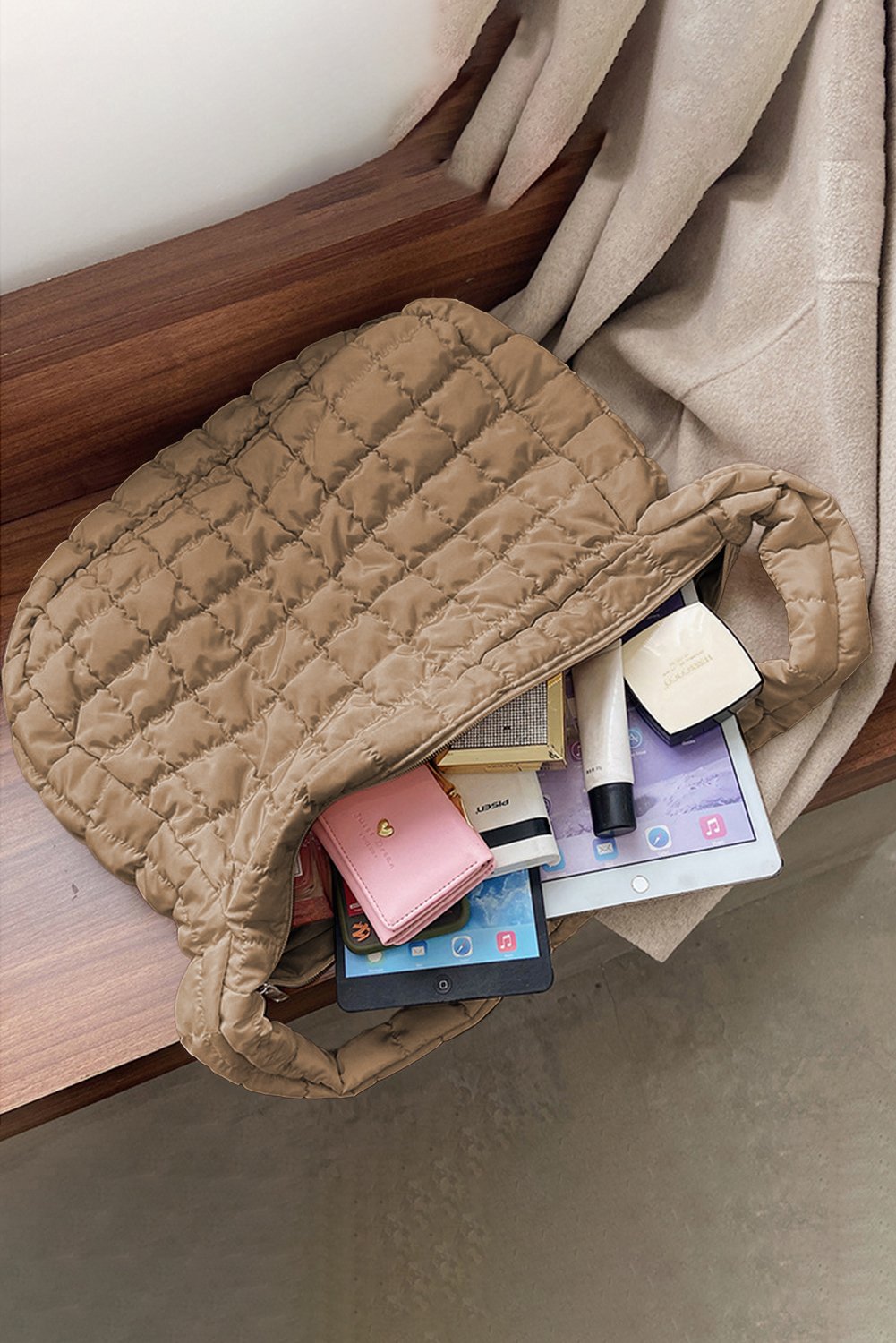 Sandstone Quilted Carryall - Image 7