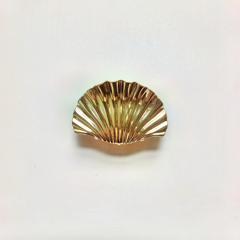 Golden Tide Shell Claw Clip - Image 9