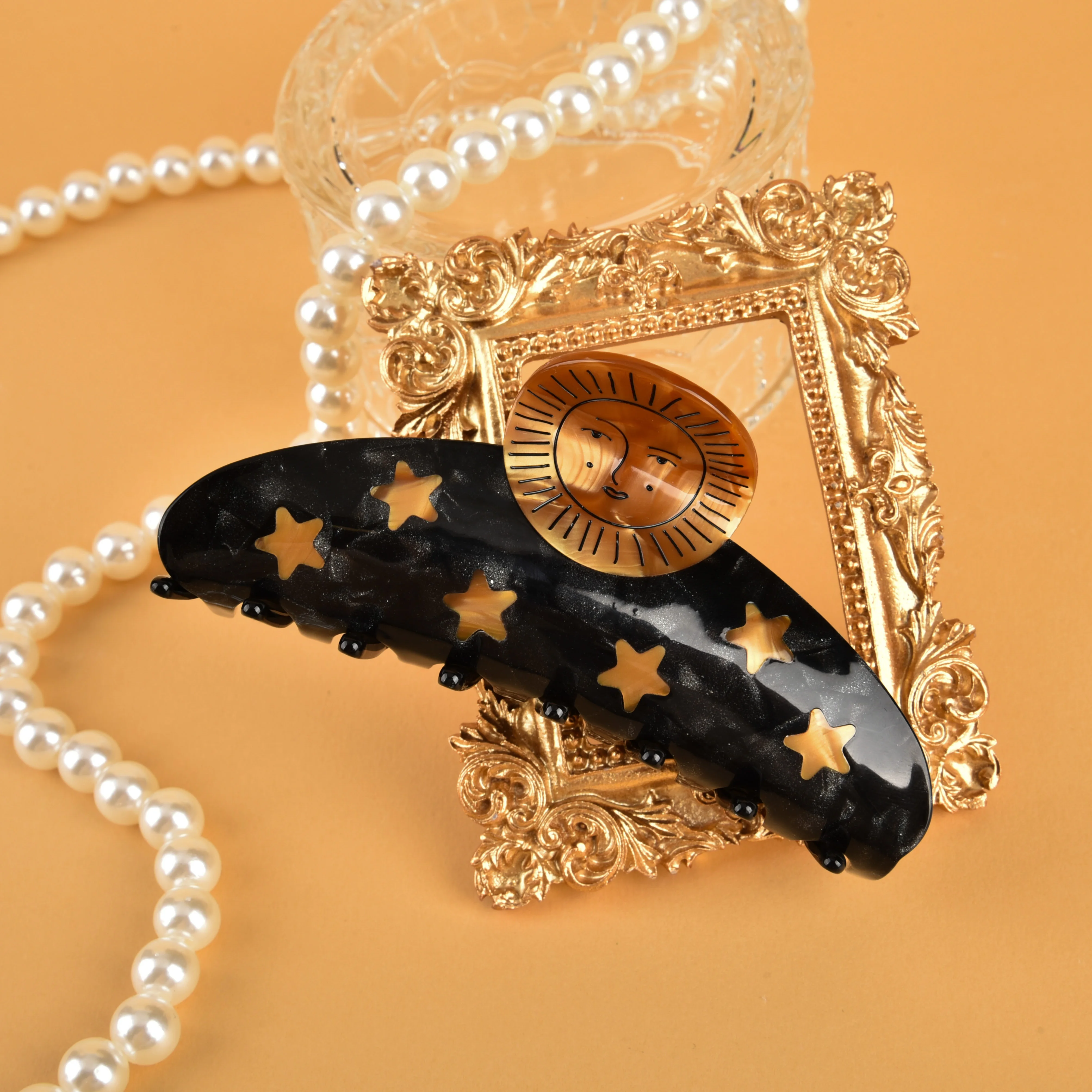 Romantic Muse Claw Clip - Image 2