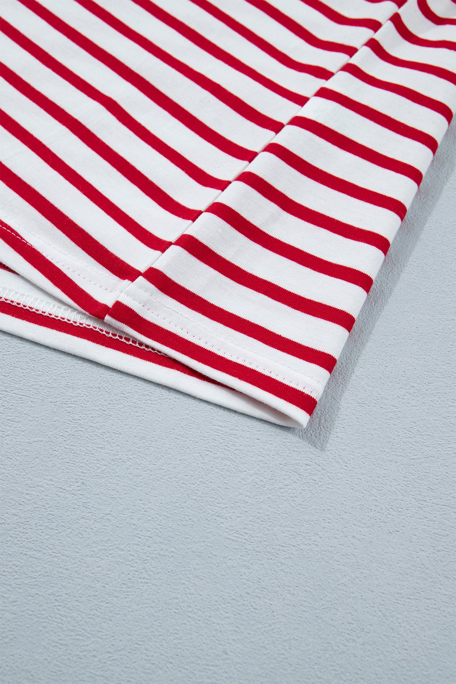 Red Stripe Scallop Set - Image 7