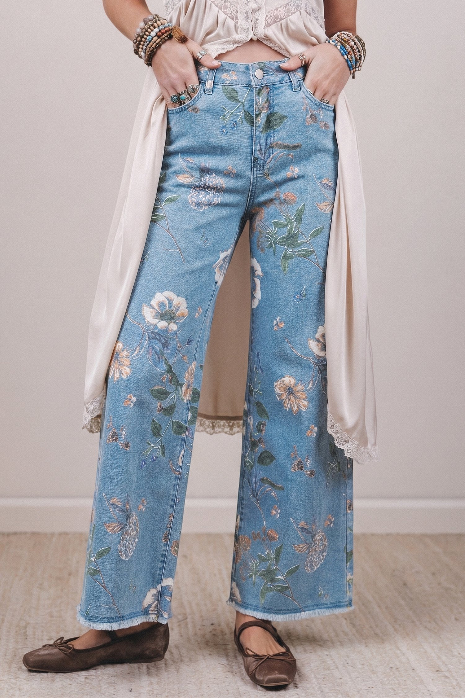 Floral Print Frayed Hem Jeans