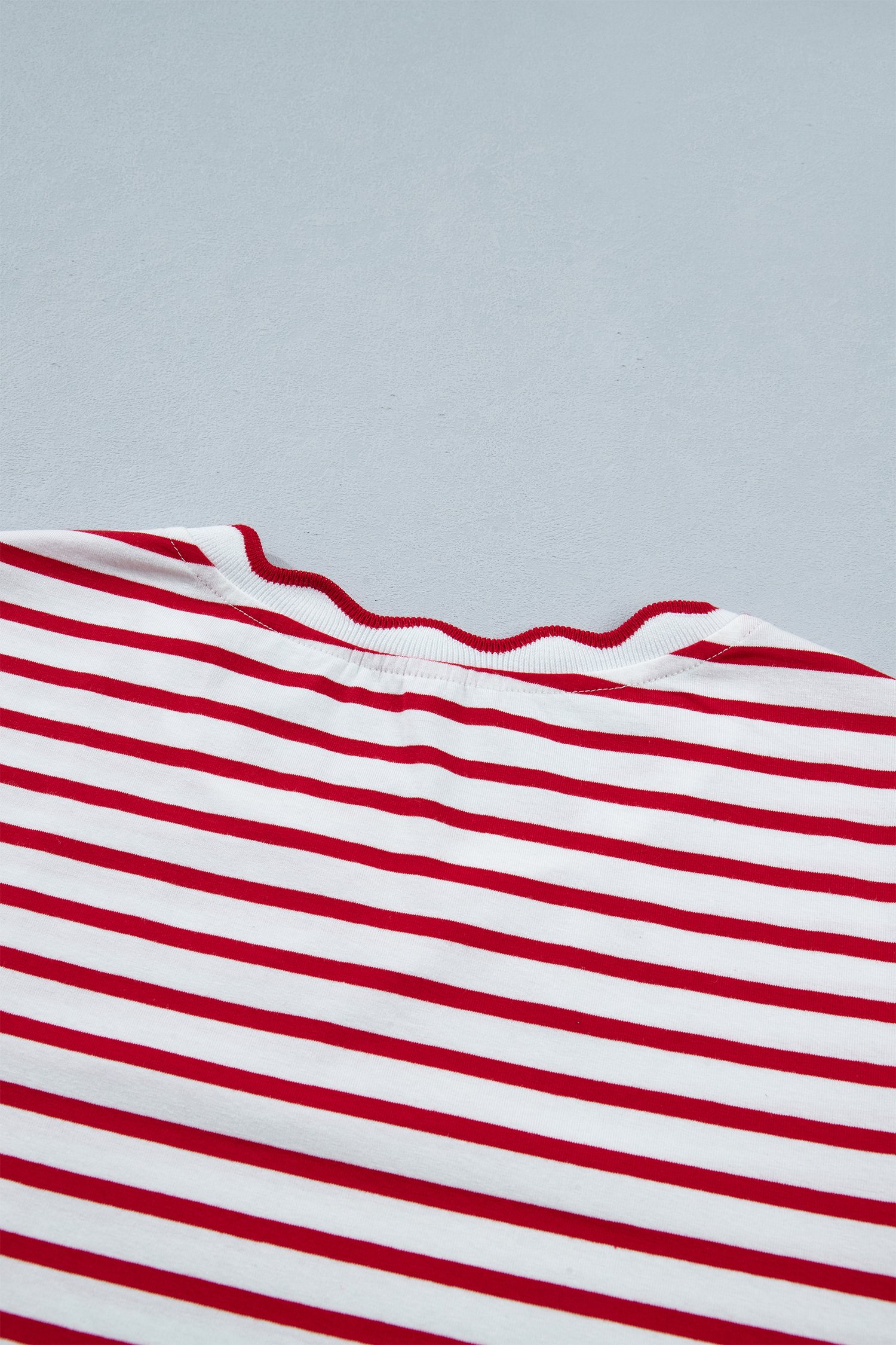 Red Stripe Scallop Set - Image 9