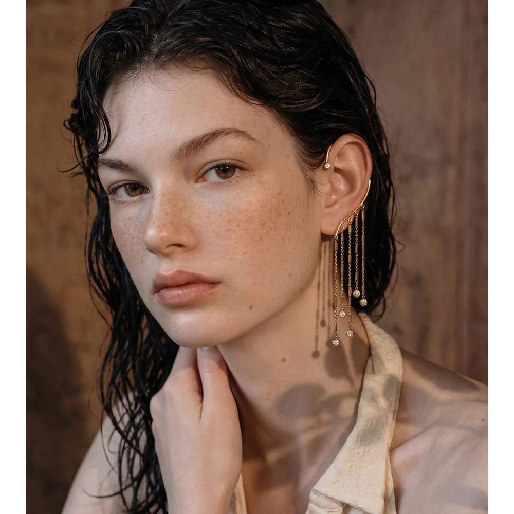 Starlight Cascade Ear Cuff - Image 3